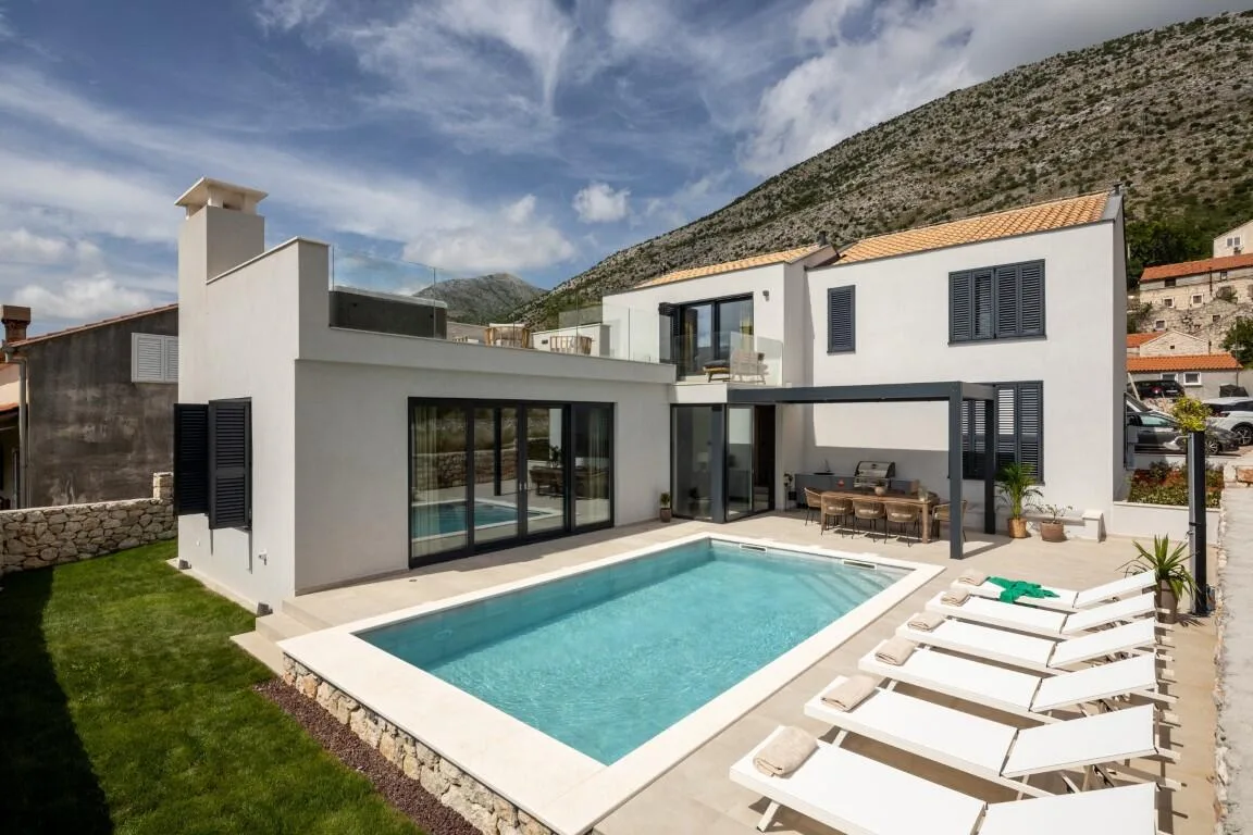 Contemporary Villa Petra with private pool, loungers and lawn near Dubrovnik