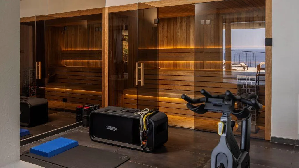 Sauna privée et salle de sport avec vélo d'exercice à Villa Eleven à Zaton, près de Dubrovnik